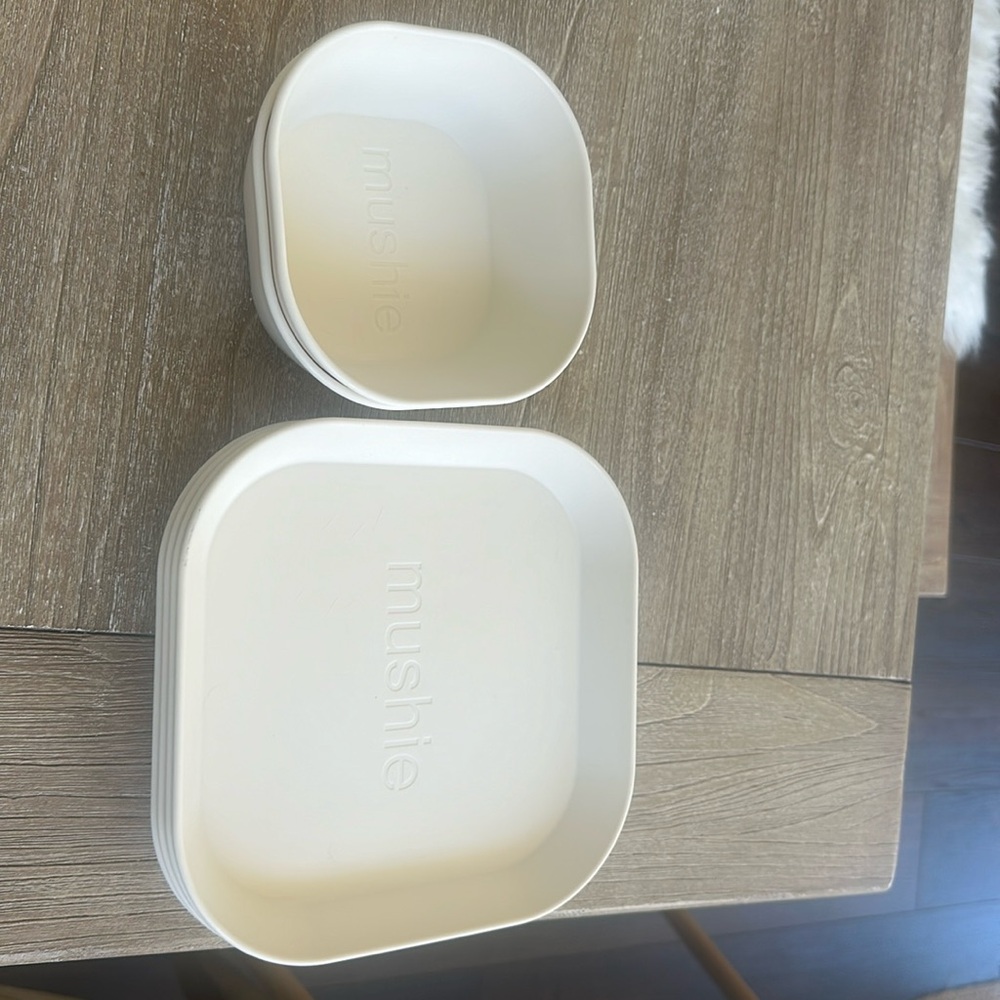Mushie ivory bowl and plates